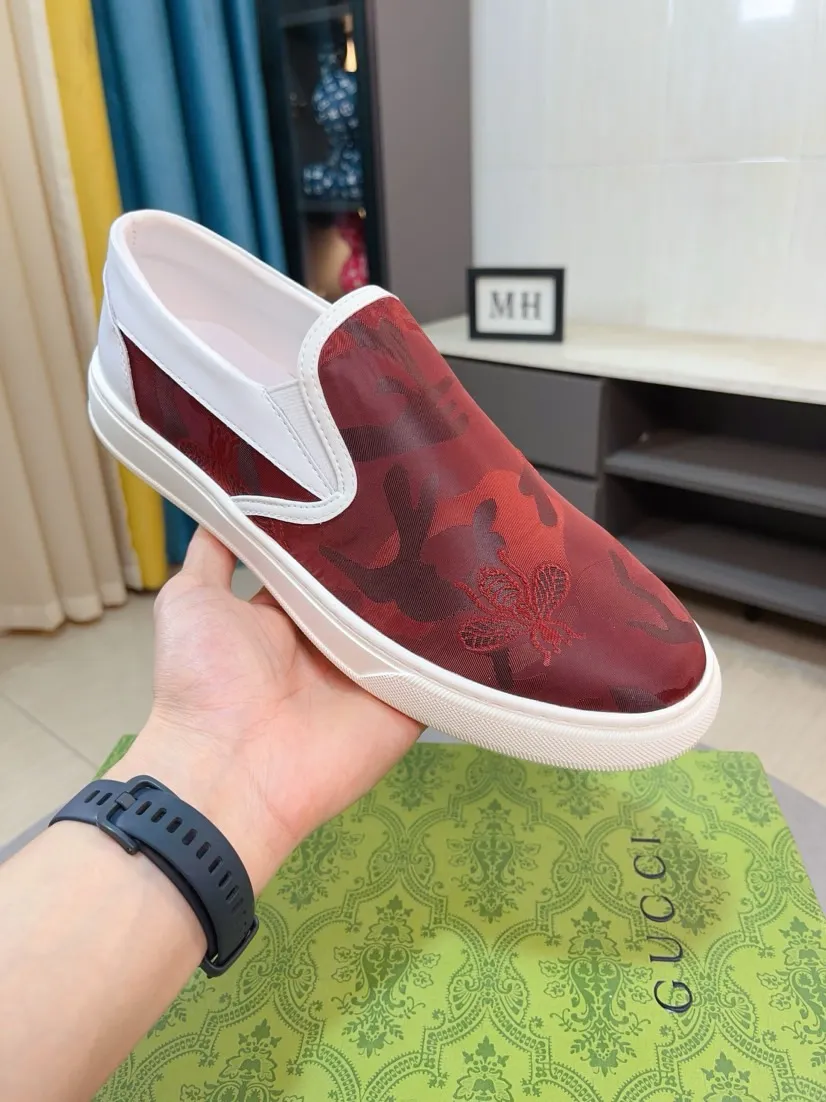 Men's shoes 💰360🌹🌹GUCCI [Gucci] New high-end brand of men's shoes, the latest fashionable casual men's shoes, trendy and versatile style, relaxed and sporty style, uppers imported from Italy, genuine leather lining and ultra-fine workmanship. Original personalized fashionable rubber wear-resistant outsole, light and comfortable on the foot, size 38-44